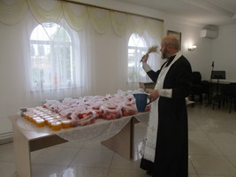 Moj-68mXtr0.jpg
